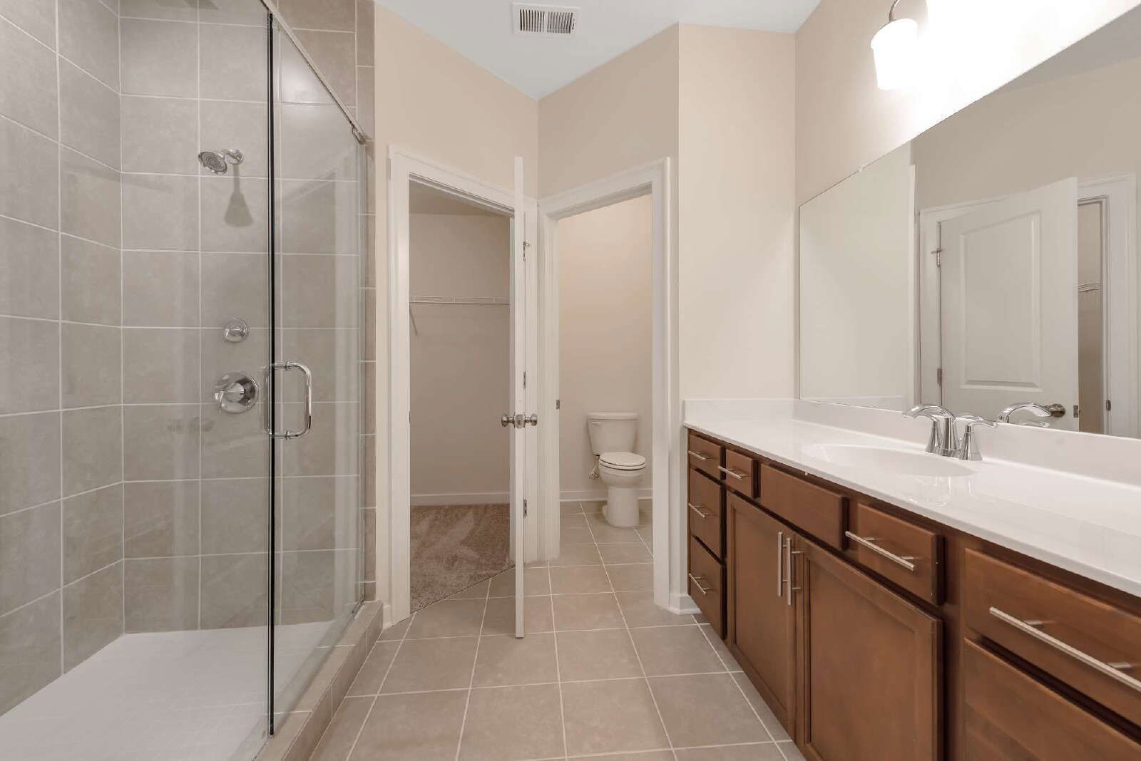 Move in Special! Stunning 3 Bedroom Townhome in Atlanta, Ga! property image