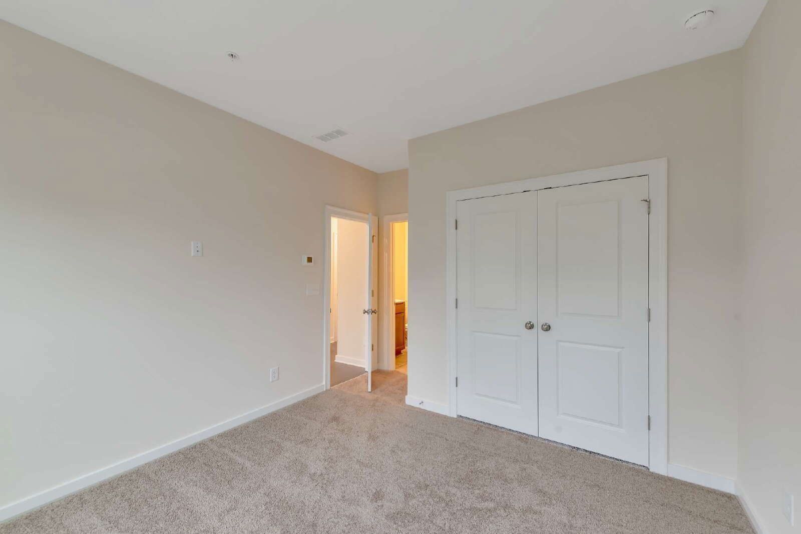 Move in Special! Stunning 3 Bedroom Townhome in Atlanta, Ga! property image