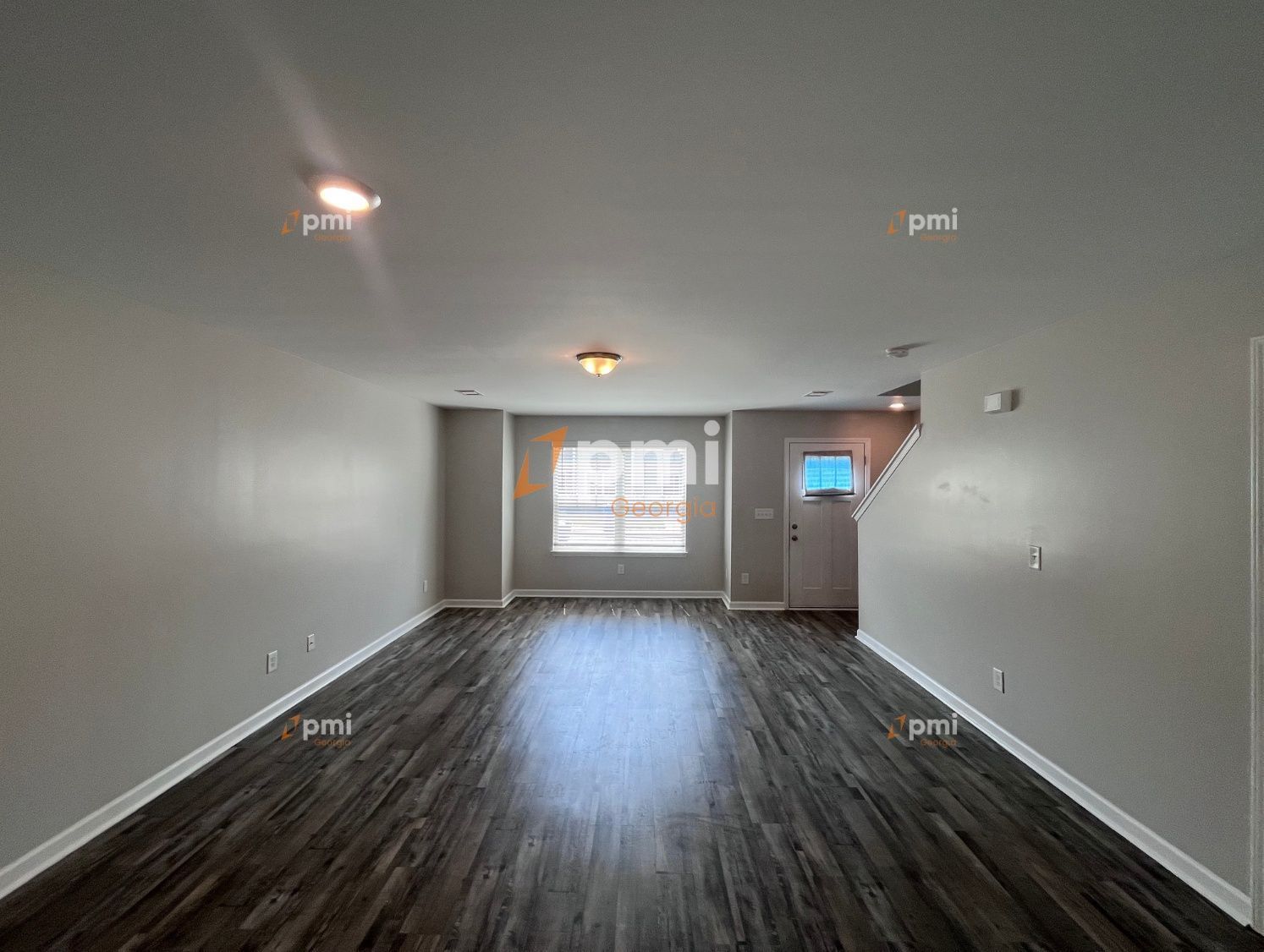 Stunning 3 Bedroom Townhome in Union City, Ga! property image