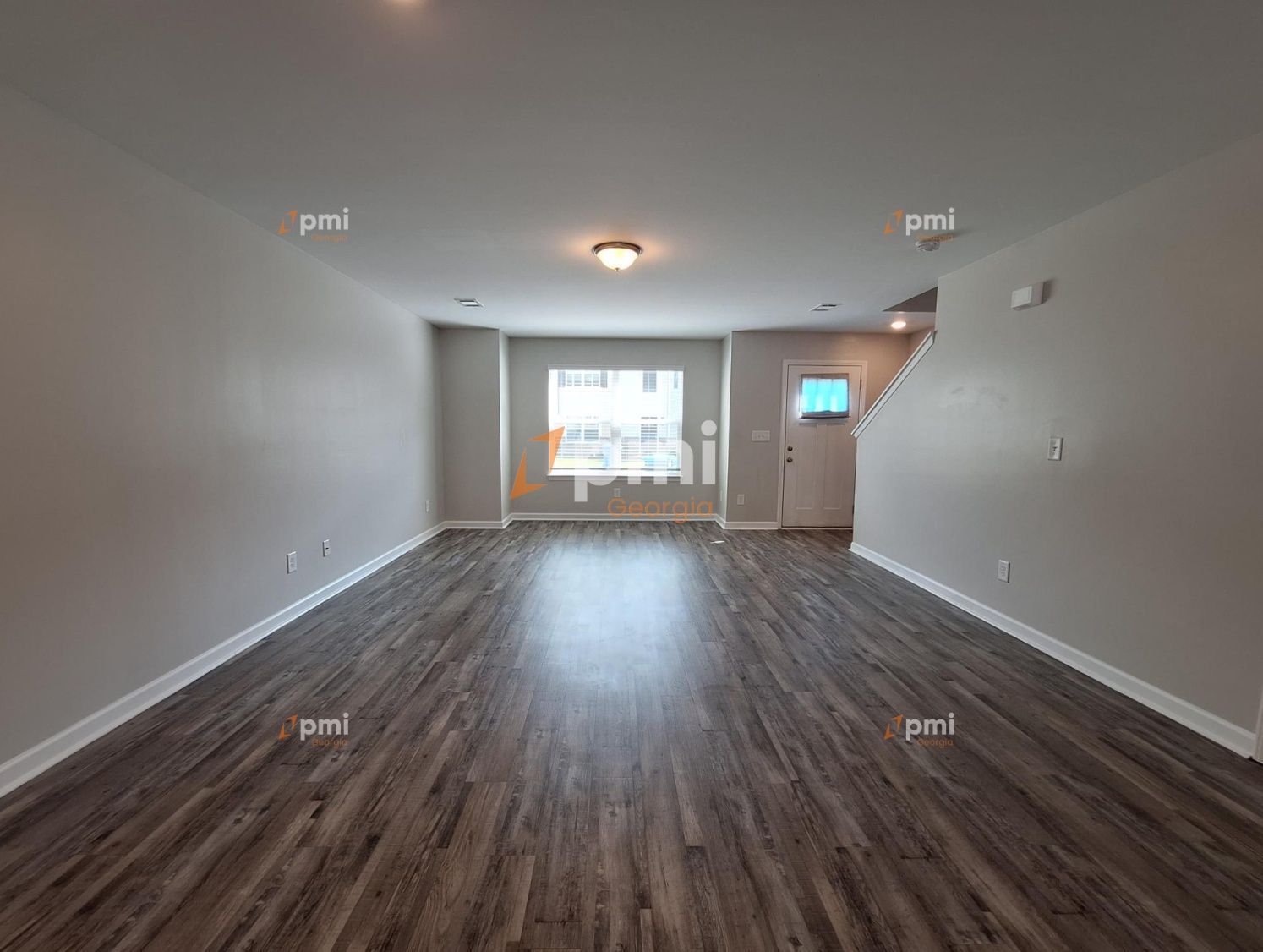 Stunning 3 Bedroom Townhome in Union City, Ga! property image