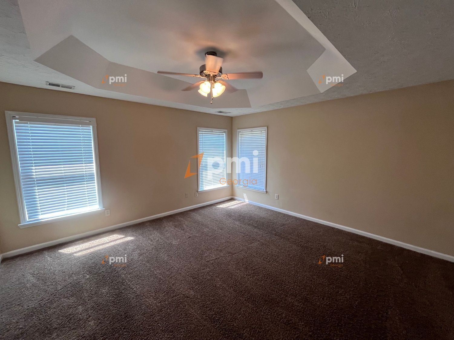 Stunning 4 Bedroom Home in Union City, Ga! property image