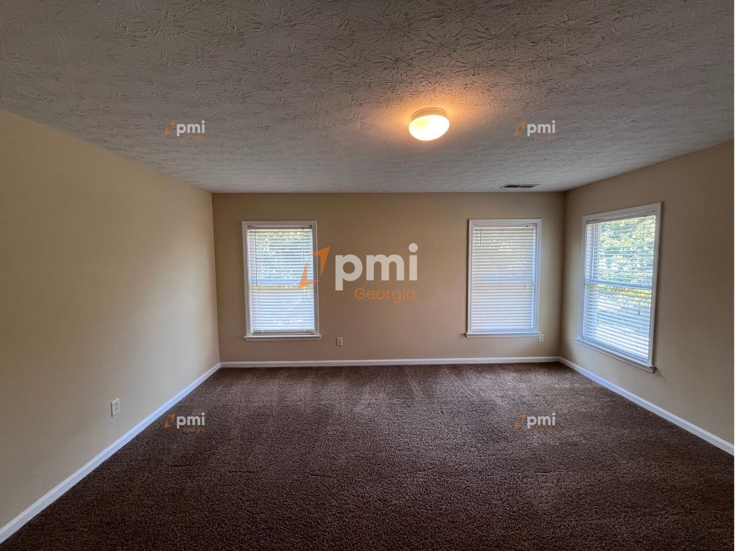 Stunning 4 Bedroom Home in Union City, Ga! property image