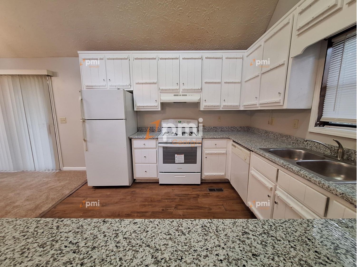 Gorgeous 3 Bedroom Home in Douglasville, Ga! property image