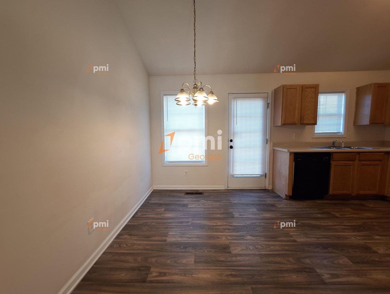 Spectacular 3 Bedroom 2 Bath Home in Douglasville! property image