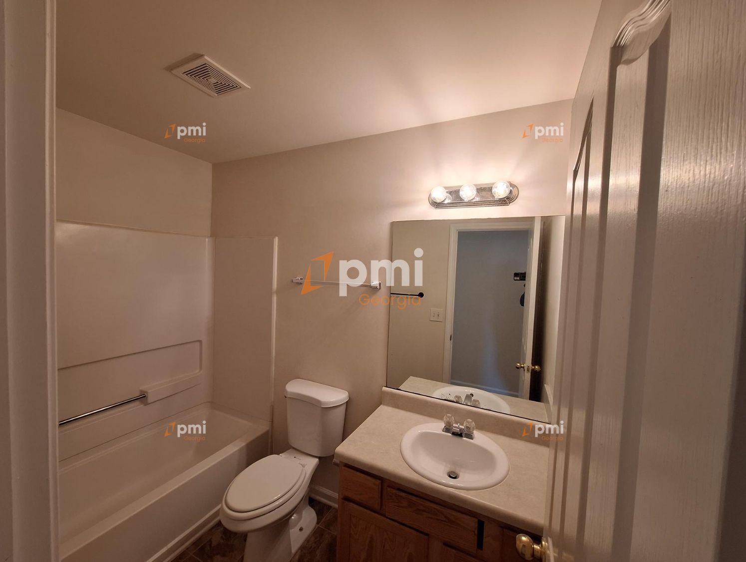 Spectacular 3 Bedroom 2 Bath Home in Douglasville! property image