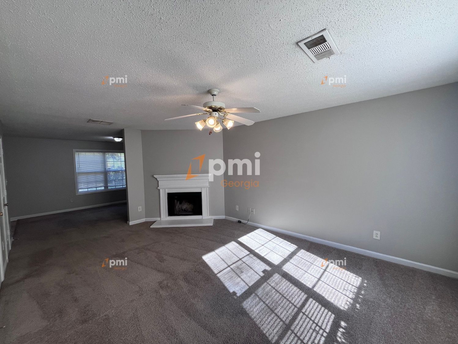 Stunning 3 Bedroom Home in Union City, Ga! property image