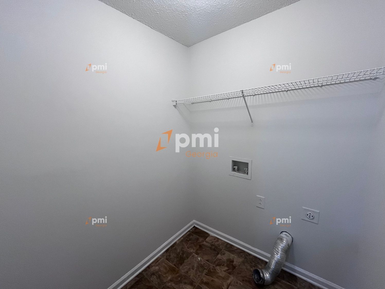 Stunning 3 Bedroom Home in Union City, Ga! property image