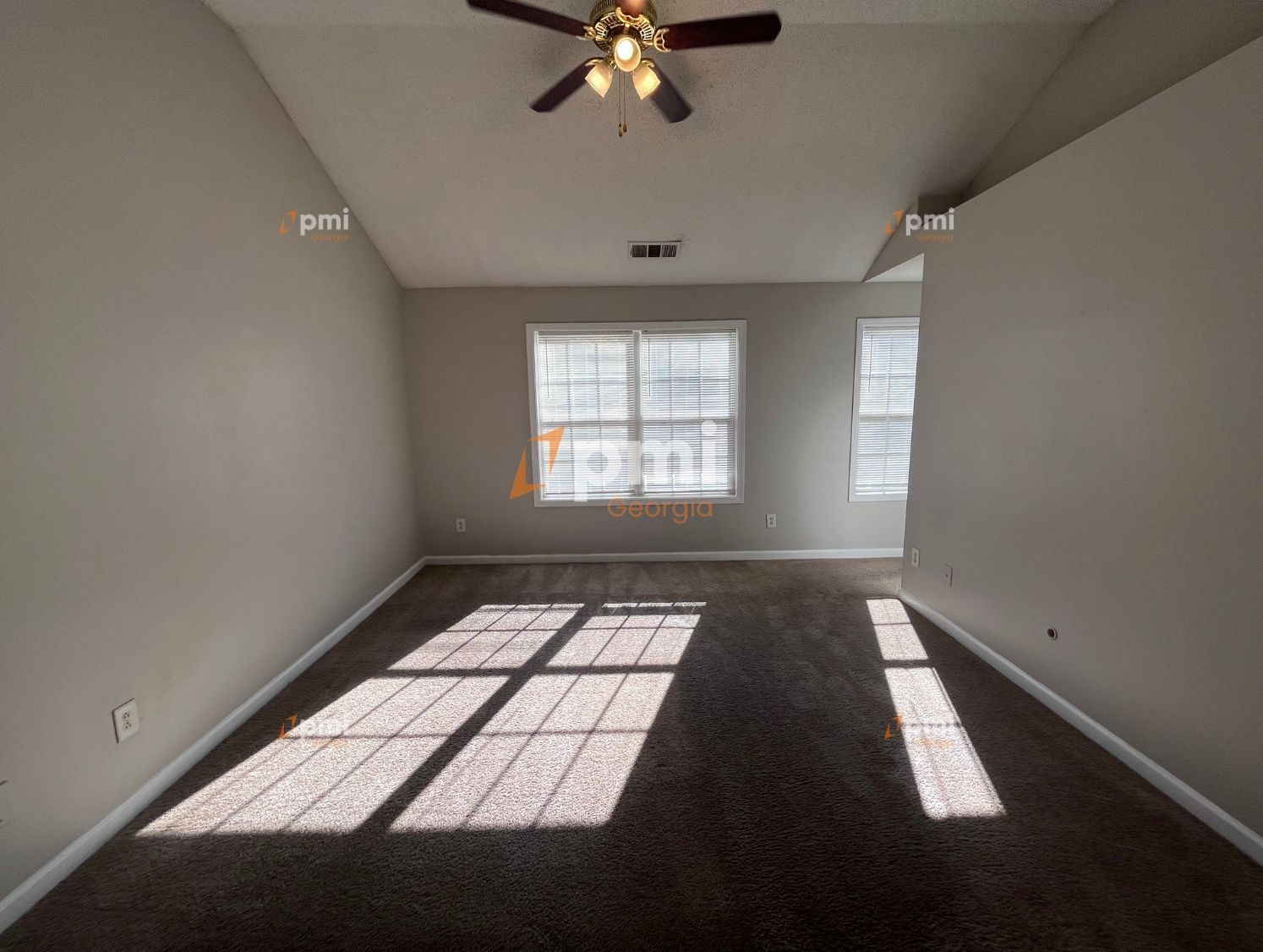 Stunning 3 Bedroom Home in Union City, Ga! property image