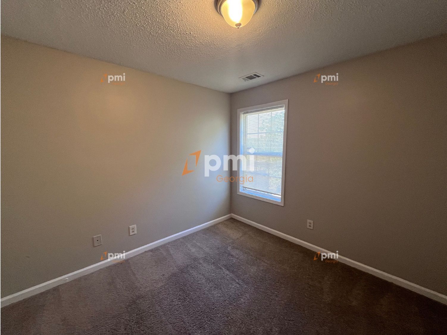 Stunning 3 Bedroom Home in Union City, Ga! property image