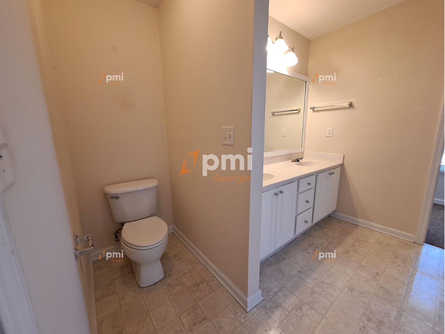 Stunning 4 Bedroom Home in McDonough, Ga! property image